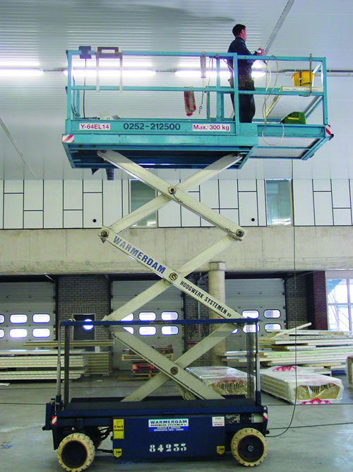 Stolen Scissorlift Holland Lift Y-64EL14
